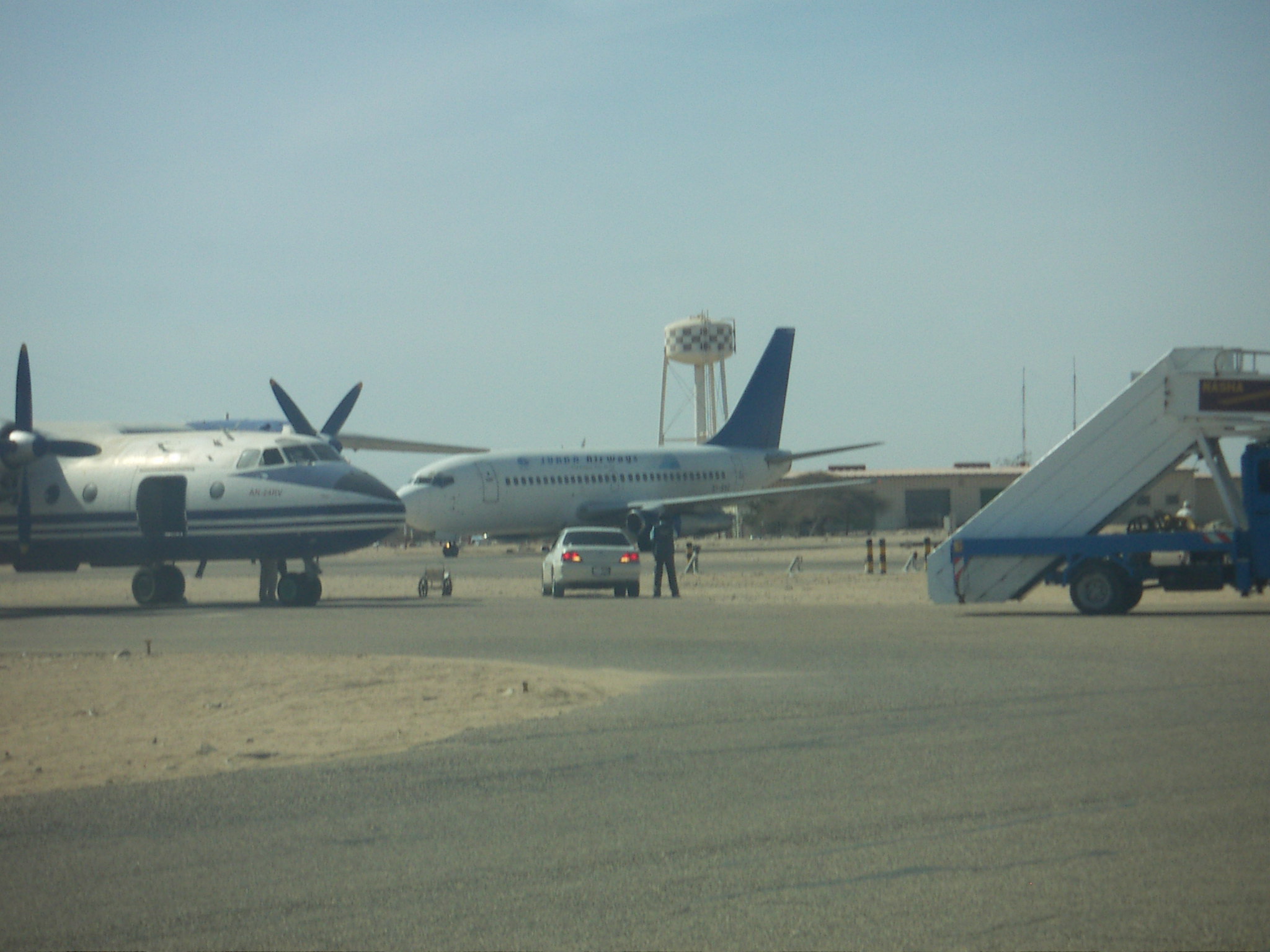 aerei sulla pista di Berbera